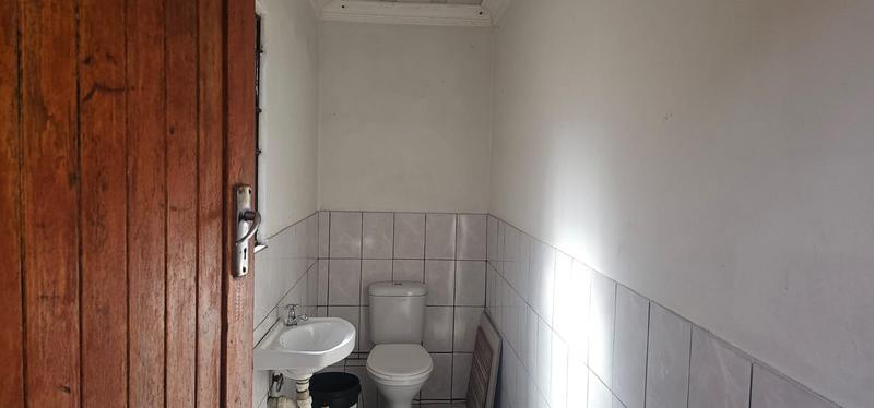 2 Bedroom Property for Sale in Guguletu Western Cape